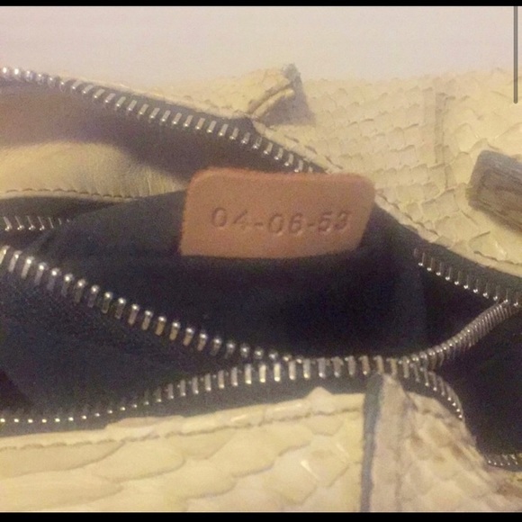 Authentic Vintage CHLOE Large Cream Python Square Betty Bag see certifi… - Picture 3 of 10